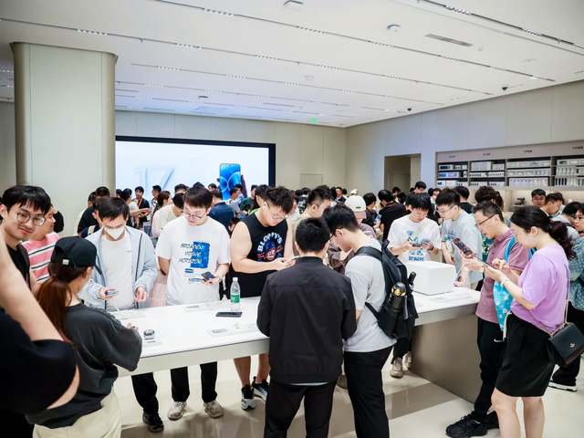 小米新品齐发：硬核实力质变，开启科技新章