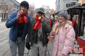 外国友人赞叹山东非遗技艺 感受乡村文化独特魅力图片