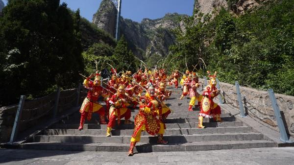 2025年首届全国大圣文化艺术周暨中国猴山猴王争霸赛在济源开幕