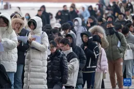 2025年全国硕士研究生招生考试开考，报名人数388万图片
