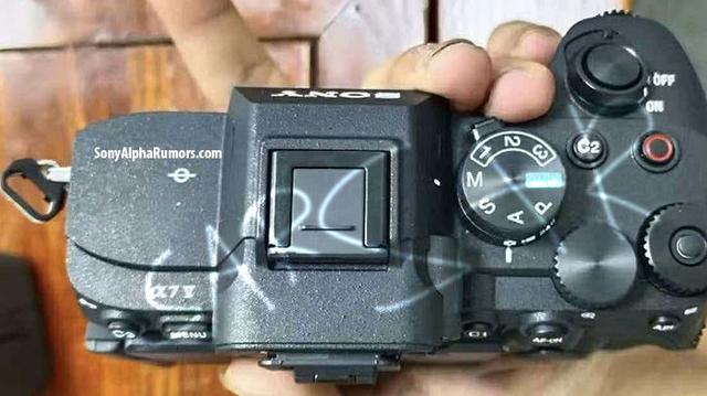 索尼全画幅微单 A7V 前瞻：33MP 传感器、8 档防抖、AI 芯片