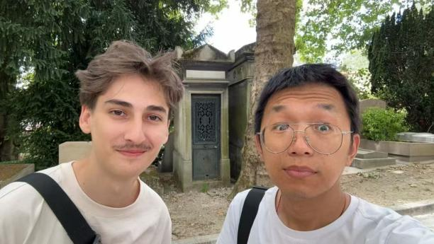 海外手记 | 他们与肖邦和普鲁斯特长眠在一起，墓前鲜花从未断过