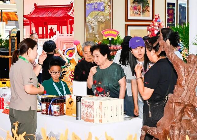 聚焦第七届山西文博会丨大美长治精彩亮相：36家企业携700余种特色产品参展