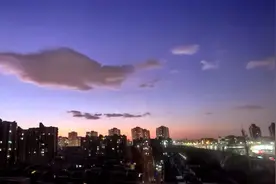 朝霞妆点天边来！北京今晨天空再现红霞满天美景图片