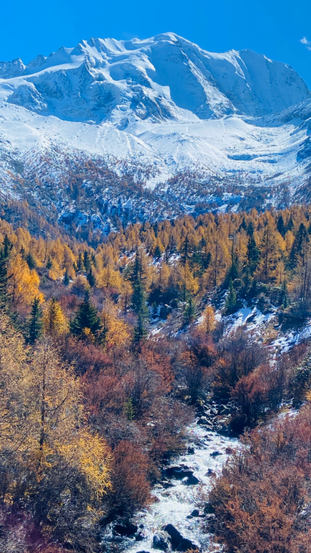 雪后的甘孜，走一路美一路！