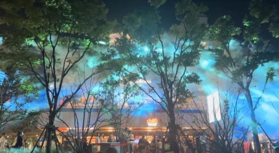 老城街巷重拾烟火气，就在这些超火的魔都夜市
