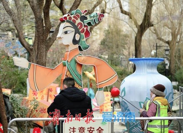 一年四季 泉在济南丨“秦琼、李清照、辛弃疾”亮相，“泉城元素”迎春花灯会唱主角