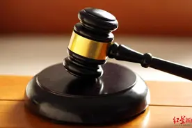 强迫女儿用高温热水浸泡双脚致重伤二级，男子获刑5年并被撤销监护权图片