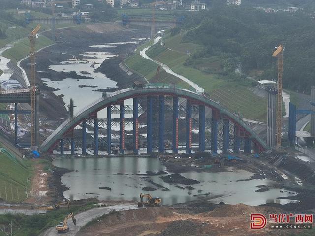 西部陆海新通道向南行丨世界级运河雄姿显现