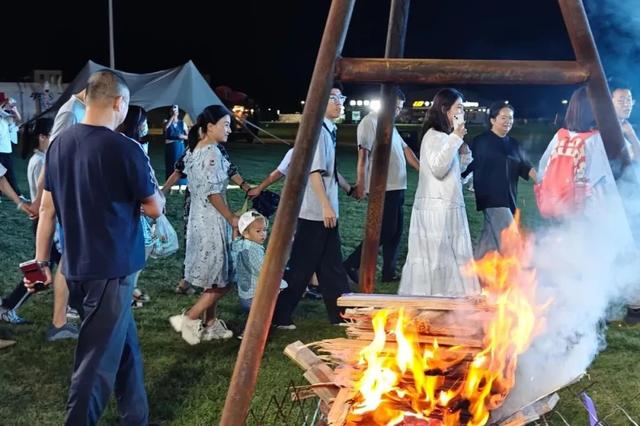 这个夏天，火出圈的“敕勒川”，究竟藏着怎样的青城密码？