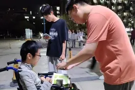 年度人物回访｜宣城“轮椅男孩”：大学生活很充实，想继续深造图片