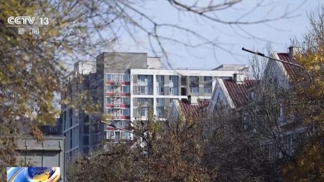 “你们银行不是公安局……”男子取4万元现金，遭柜台反复盘问，“上个月某某给你汇了一笔若干元，这笔钱是做什么的?”