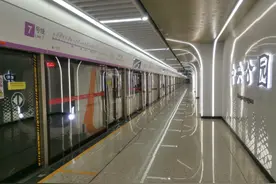 苏州轨道交通7号线开通运营 呈现“九线联运”新格局图片