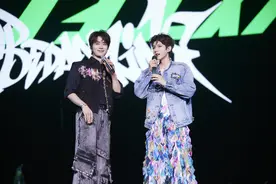 精彩演出点亮盛夏——又一演唱会在郑州圆满落幕图片