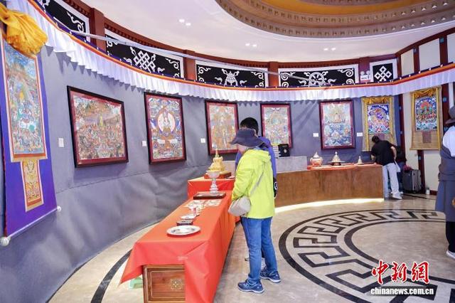 2025年青海热贡文化唐蕃古道行拉萨站农文旅商推介会开幕