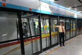 “广马”开跑在即，广州地铁：持号码布、工作证人员当日免票！图片