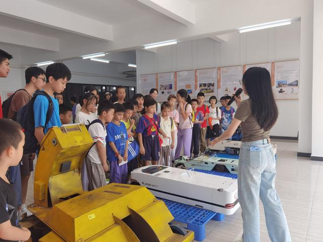“发现顺德 研学之旅”第二期正火热进行中 青少年沉浸式探索本土文化