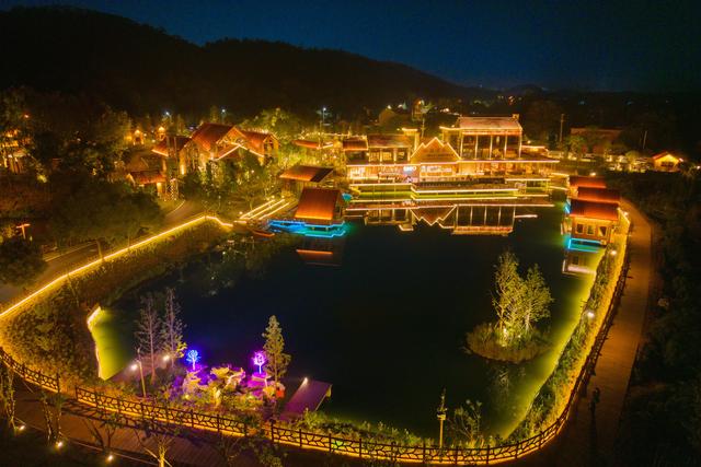 武汉江夏新添户外运动村，首日迎客上万，地铁直达还免费开放