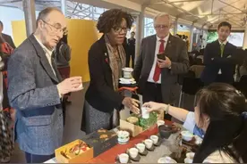 一杯云南茶，香飘欧罗巴图片