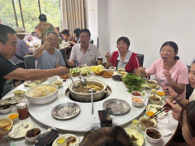 当野生菌撑起小伞，玉溪易门迎来最“鲜”旅游季