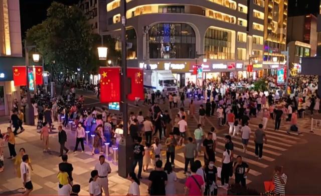 国庆假期第一天，荆门是这样的……