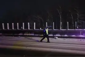 注意！拖乌山路段持续大雪，雅西高速双向交通管制图片