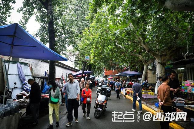 我家门口变了样｜从“老西安档子”到“新晋打卡地” 西仓市集的“逆生长”密码