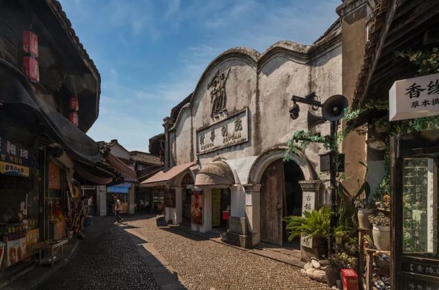 中国最魔幻的城市，“打包”全球