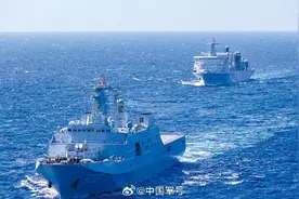 已就位！看海军舰艇编队砺剑深蓝图片