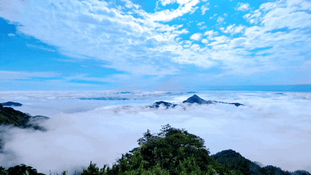 来江西观云海，看群山用云来写诗！