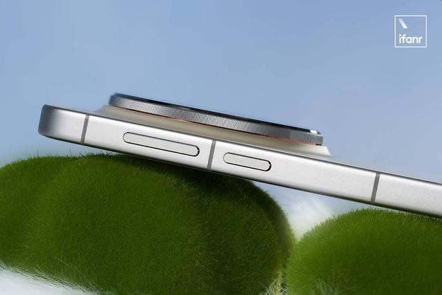 vivo X300 Pro 首发评测：直屏回归，长焦封神