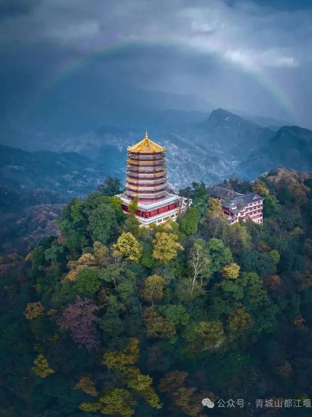离开浪浪山，趁着周末正好到成都的山里来浪一浪！