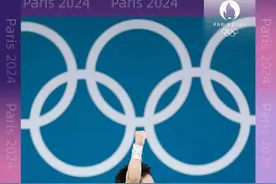 侯志慧获得巴黎奥运会举重女子49公斤级金牌图片
