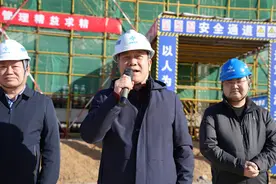 叶鲁高速1标项目任店养护工区综合楼顺利封顶图片