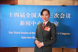 全国人大代表邝美云：迎接创新、融合、繁荣的香港图片
