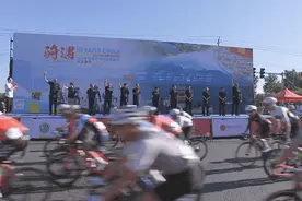 环西自行车中国挑战赛在京举行 超2000人参与图片