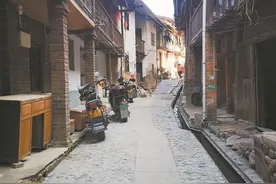 德化龙井历史文化街区：向世界输出中国陶瓷文化的重要窗口图片