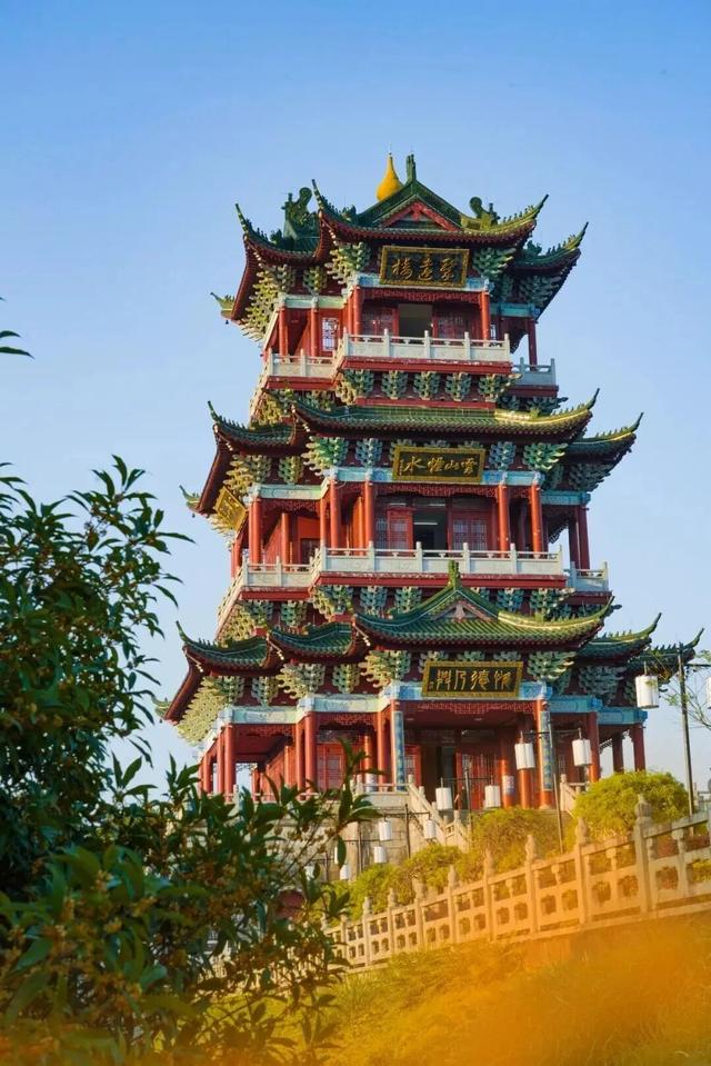 德兴入选中国体育旅游精品项目！快来打卡“铁人”同款赛道，畅游湖光山色！