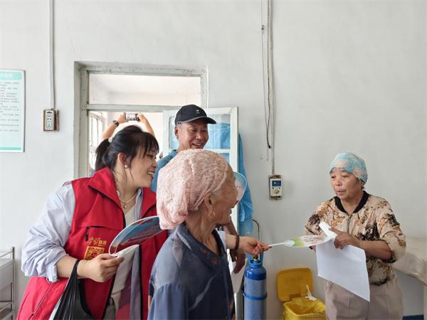 阳信县流坡坞镇开展“安全相伴 乐享生活”老年人安全科普活动