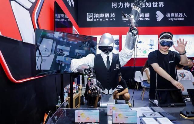 从“动起来”到“用起来”，机器人又会了啥新技能？