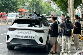 有关“萝卜快跑”传闻真相几何？川观新闻记者武汉实地调查图片