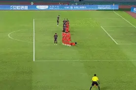 国足亚运队0-2韩国，无缘半决赛图片