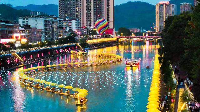 秋冬游宣恩，住宿餐饮全线八折！