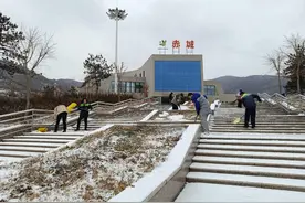 河北高速燕赵驿行集团张家口分公司：以雪为令 除雪保畅图片