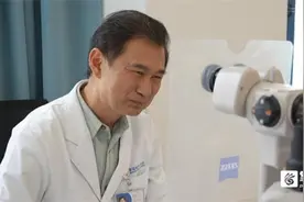 一位眼科大夫的执业初心：一生只为患者顾图片