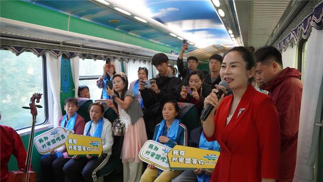 感受移动的文化会客厅 阿尔山号旅游专列正式运营