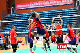 第二届“贺龙杯”湖南省气排球比赛在岳阳落幕图片