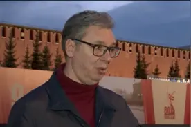 绕道途径四国抵达莫斯科，武契奇在红场受访：我答应过普京我会来图片