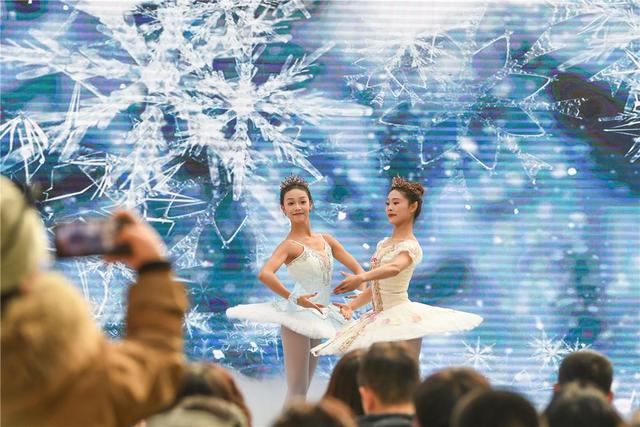 88天嗨玩不重样、300+特色活动！呼和浩特冬季冰雪旅游季承包你的冬日狂欢