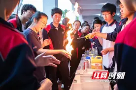 太空天梯、趣味制皂……株洲市八中开展第二十八届科技节活动图片